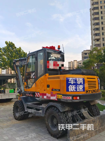 单侧履带整体（整机外观）