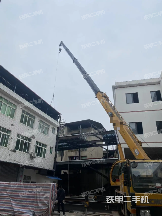 整机左侧（设备外观及核心部件）