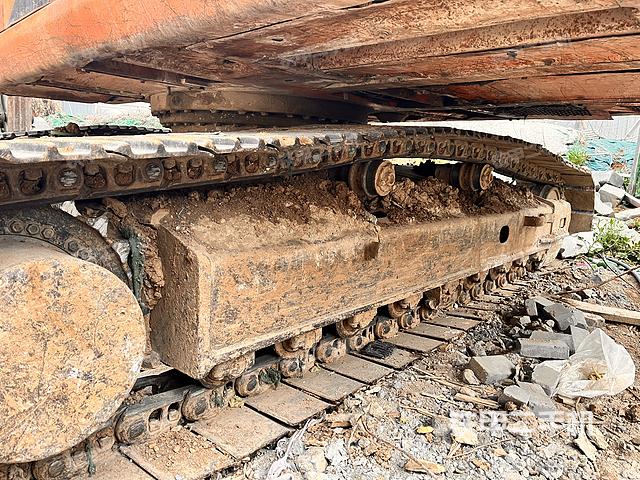 单侧履带整体（整机外观）