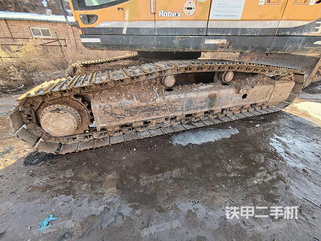 单侧履带整体（整机外观）