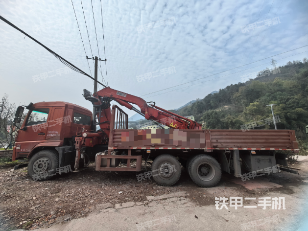 整机左侧（设备外观及核心部件）