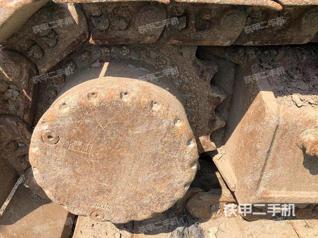 回转马达和主控阀（整机外观）