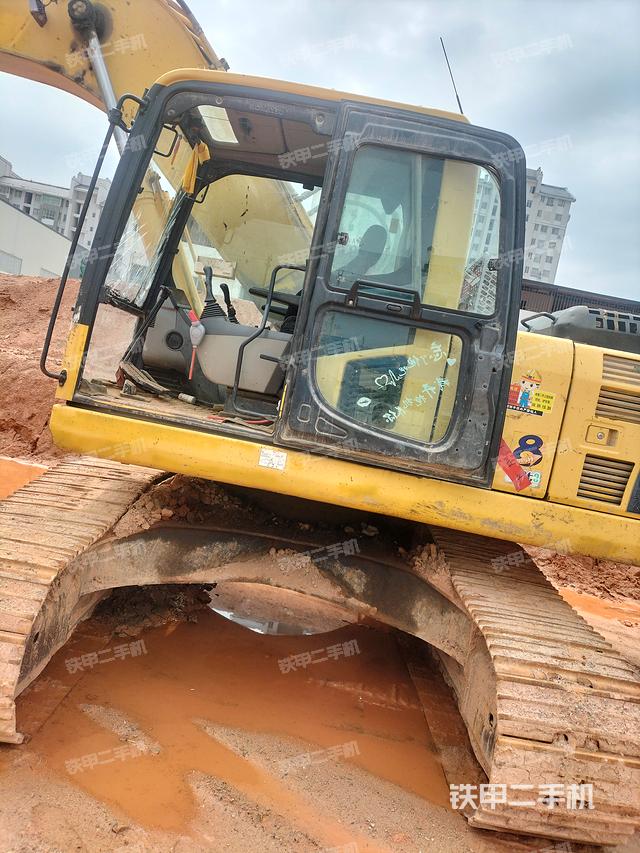 驾驶室整体（整机外观）