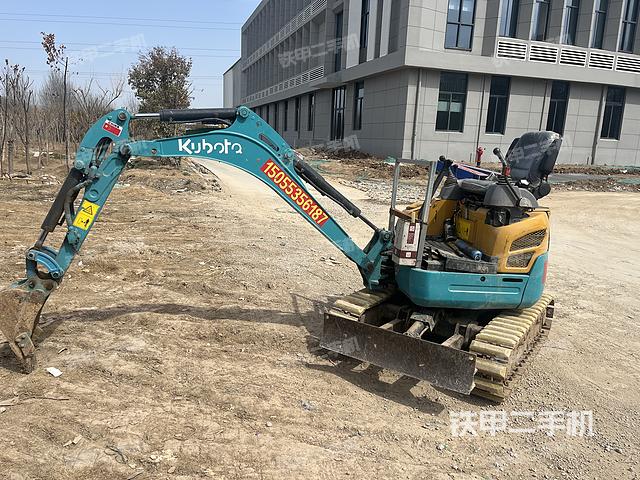 驾驶室整体（整机外观）