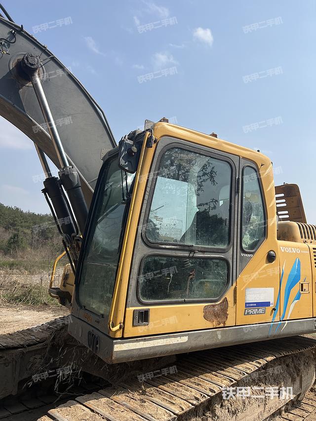 驾驶室整体（整机外观）