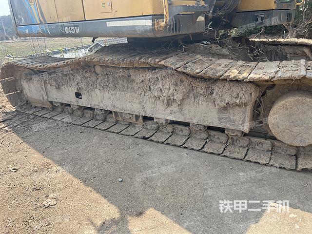 单侧履带整体（整机外观）