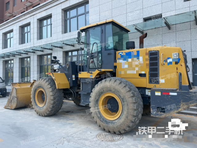 工作装置整体（整机外观及大件）