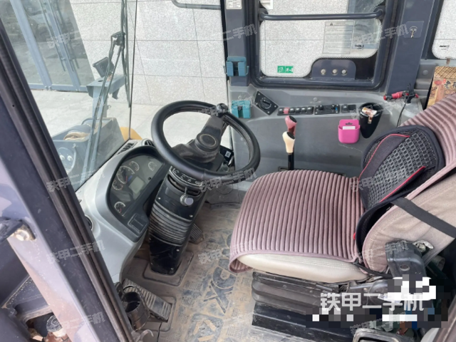 驾驶室工作台（整机外观及大件）