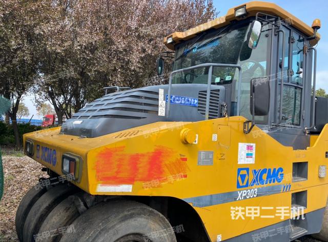 徐工XP303压路机