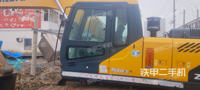 单侧履带整体（整机外观）