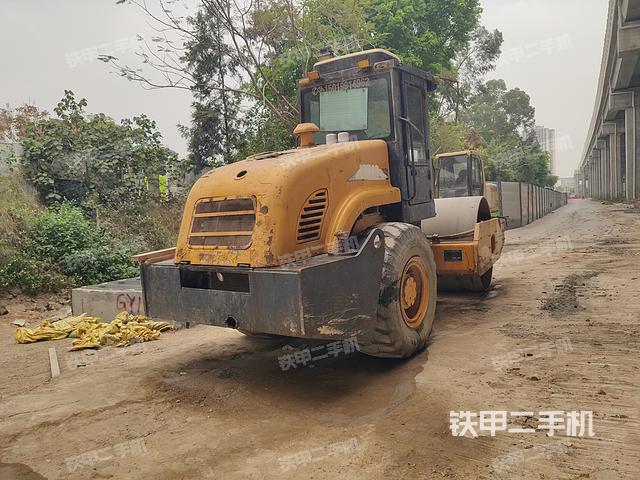 整机右后45°（设备外观及核心部件）