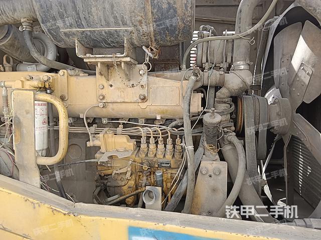 发动机左侧（整机外观及大件）