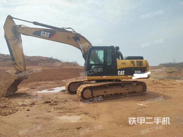 卡特彼勒323DL挖掘机