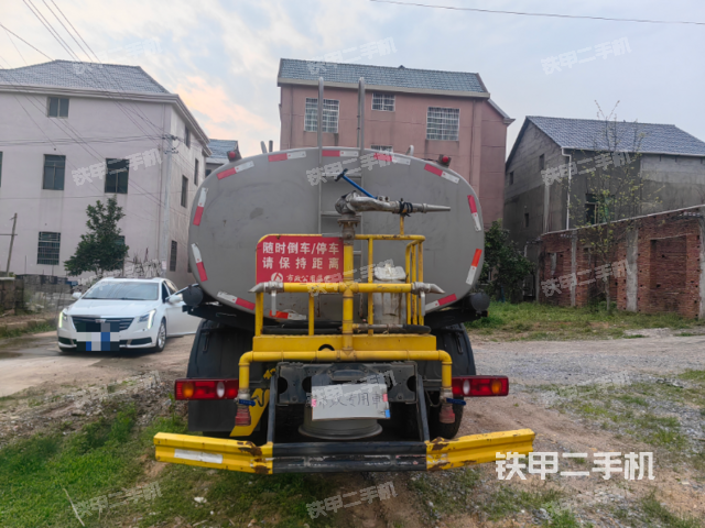 整机右侧（设备外观及核心部件）