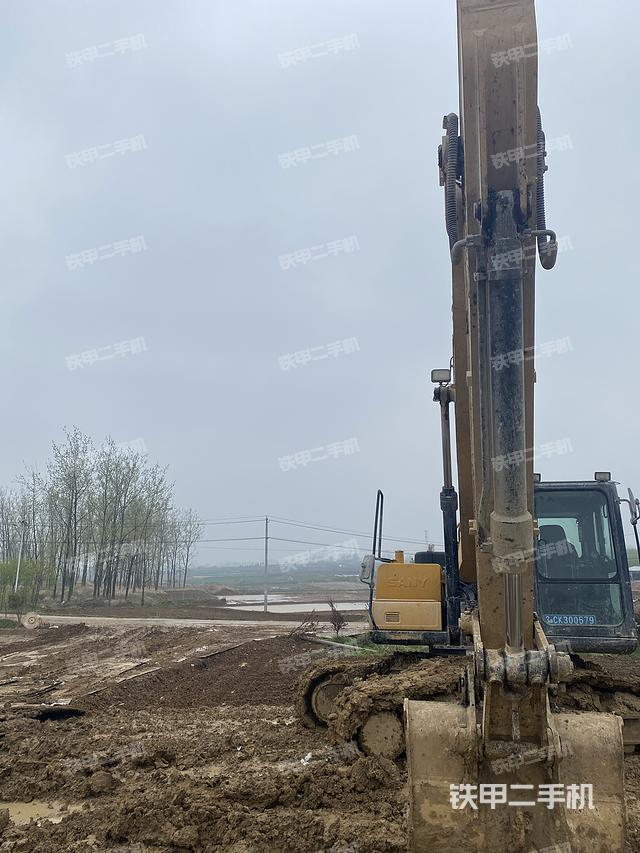 三一重工SY205C-10挖掘机