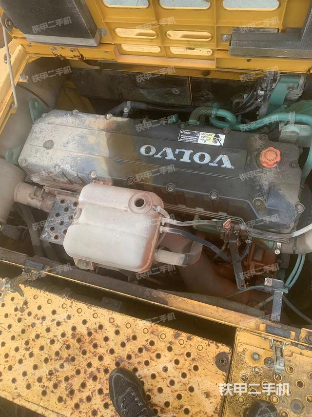 发动机整体俯视（整机外观）