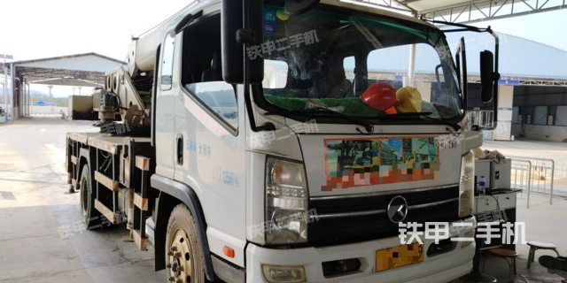 整机右后45°（设备外观及核心部件）