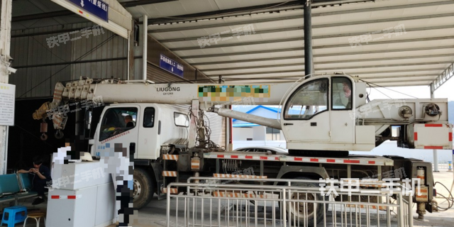 整机左侧（设备外观及核心部件）