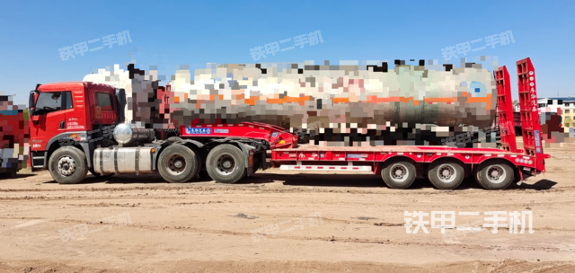 整机右侧（设备外观及核心部件）