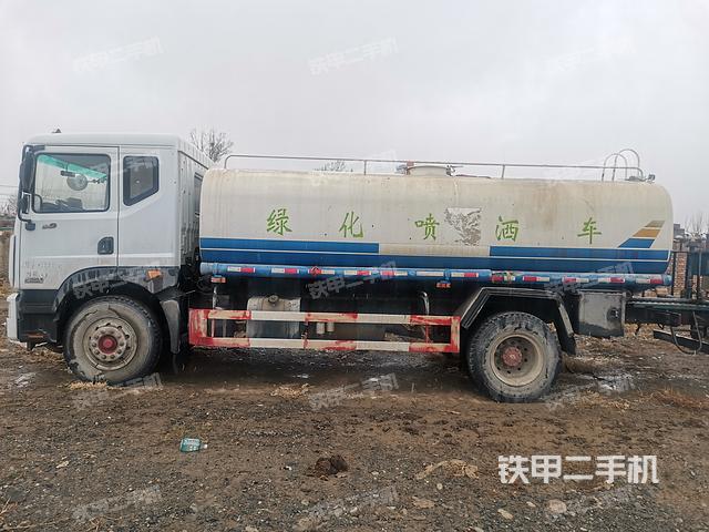 整机左侧（设备外观及核心部件）