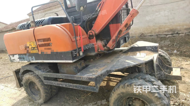 单侧履带整体（整机外观）