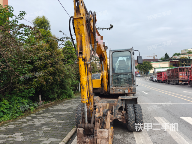 灵升机械LS85-8挖掘机