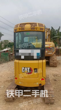 驾驶室顶部（整机外观）