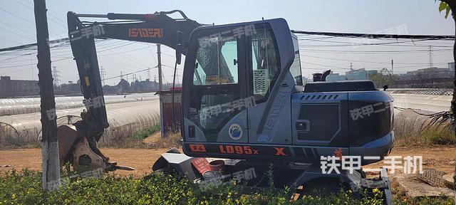 驾驶室整体（整机外观）