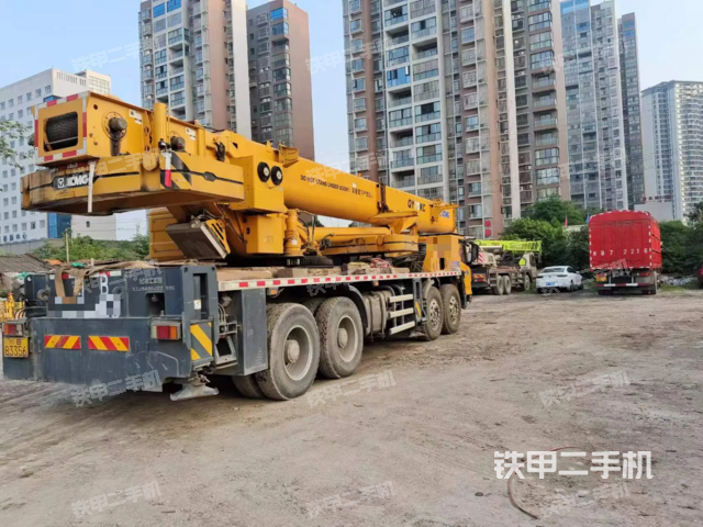 整机右后45°（设备外观及核心部件）