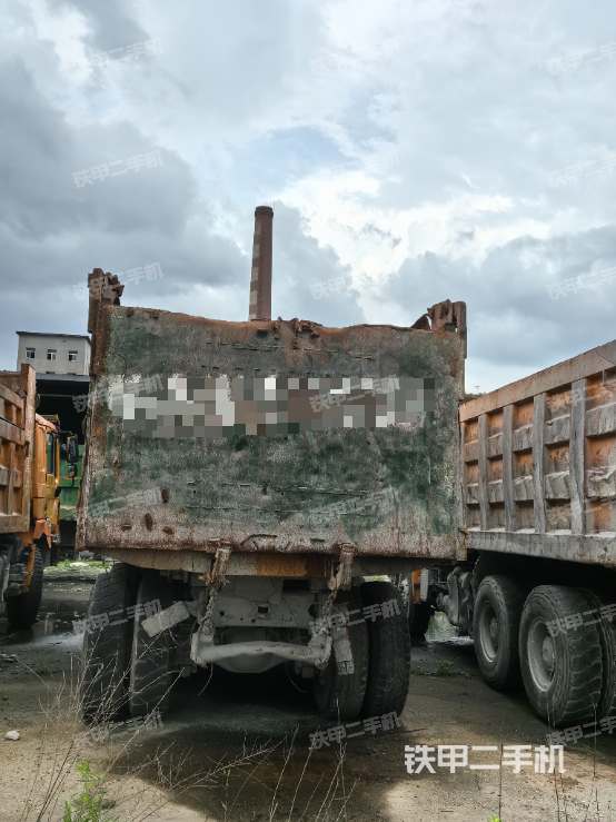 整机左侧（设备外观及核心部件）