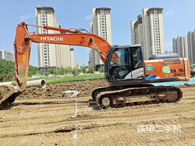 日立ZX200-5A挖掘机