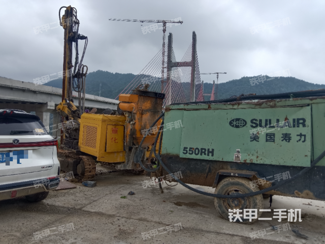 整机左侧（设备外观及核心部件）