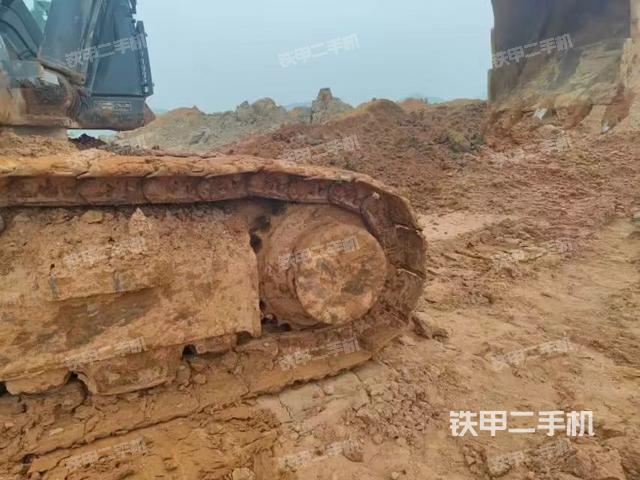 单侧履带整体（整机外观）