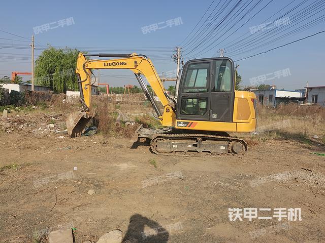 驾驶室整体（整机外观）