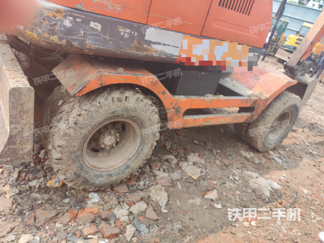 单侧履带整体（整机外观）