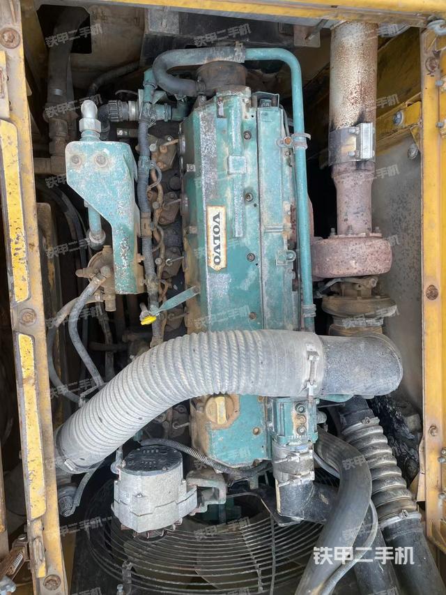 发动机整体俯视（整机外观）