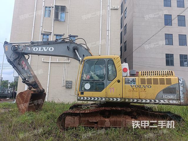 驾驶室整体（整机外观）