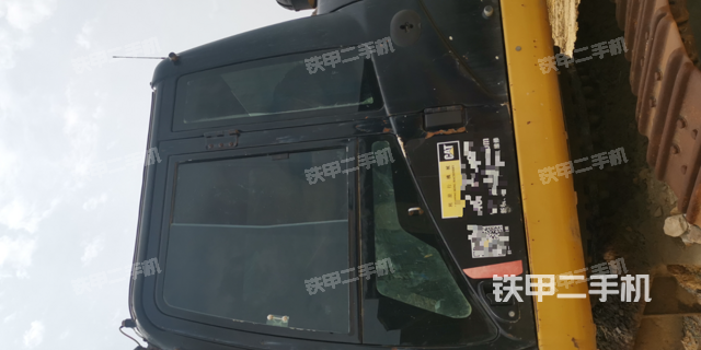 驾驶室整体（整机外观）