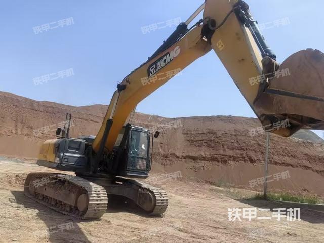 驾驶室顶部（整机外观）