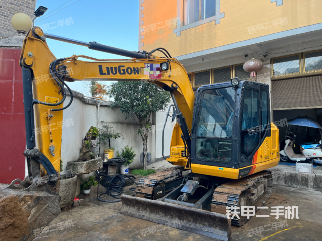 柳工CLG9075E挖掘机