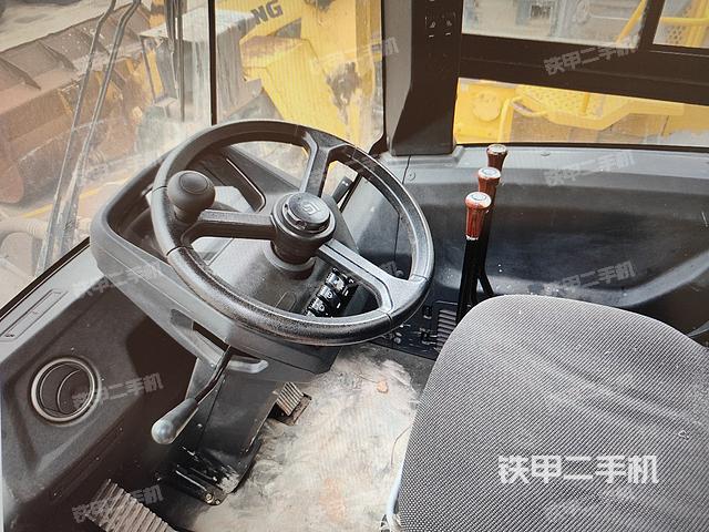 驾驶室工作台（整机外观及大件）