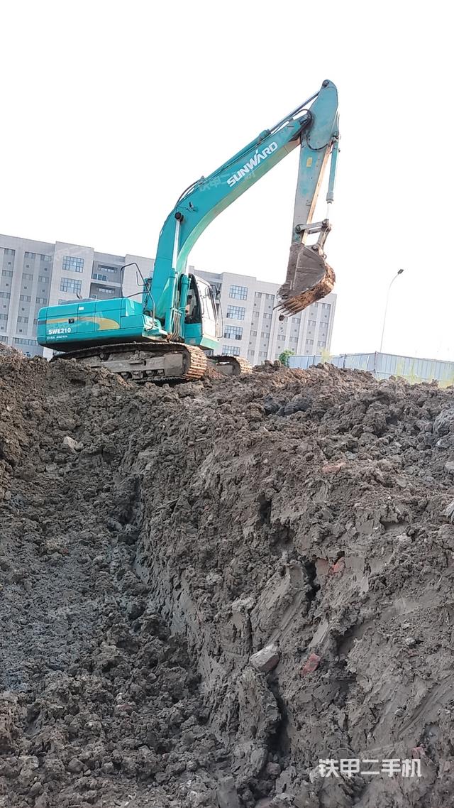 驾驶室整体（整机外观）