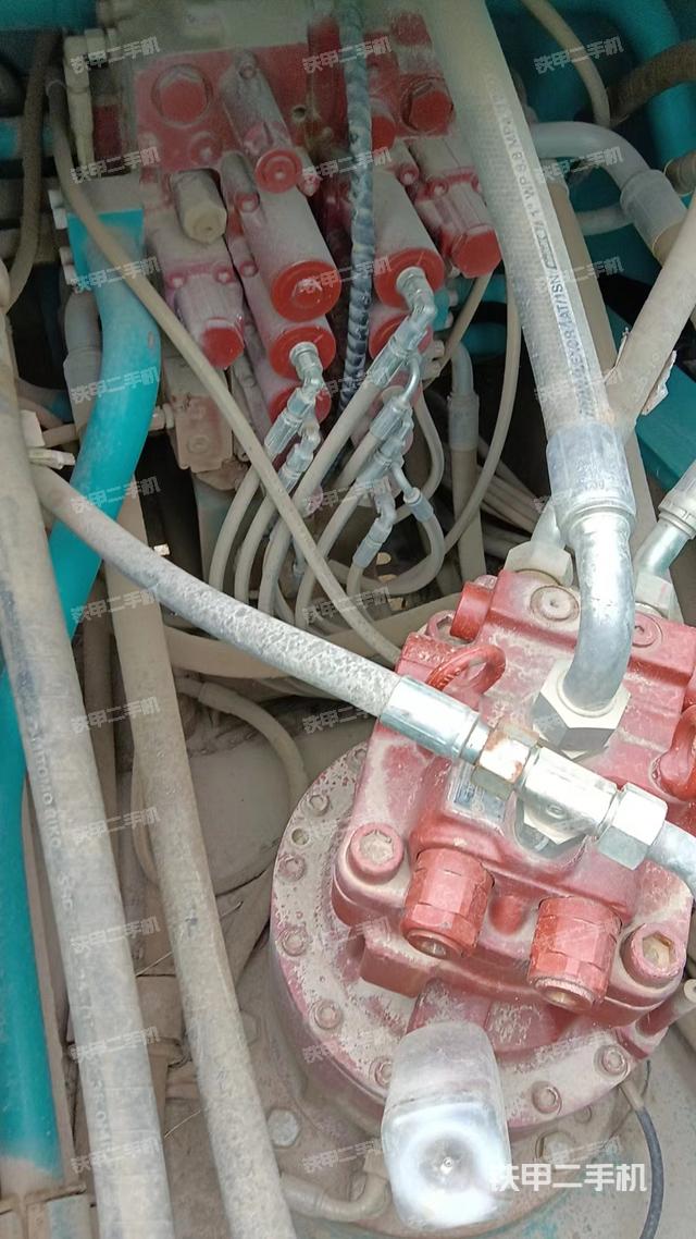 单侧履带整体（整机外观）