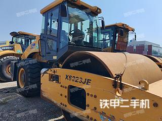 深圳徐工XS223JE压路机实拍图片