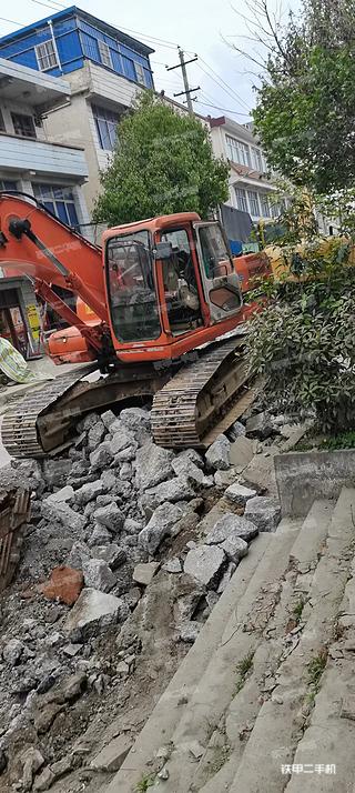 陕西-汉中市二手斗山DH225LC-7挖掘机实拍照片