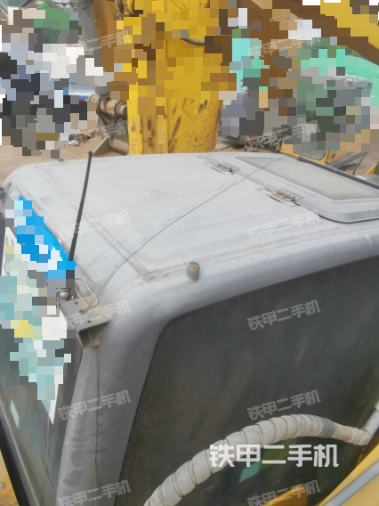 驾驶室顶部（整机外观）