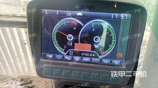 驾驶室整体（整机外观）