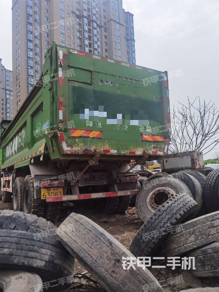 整机左侧（设备外观及核心部件）