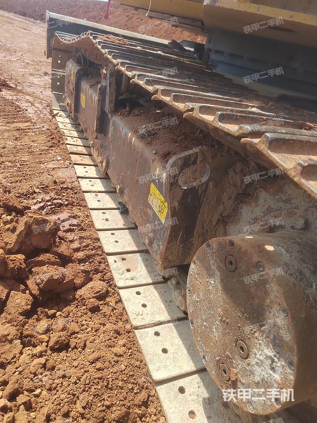 单侧履带整体（整机外观）