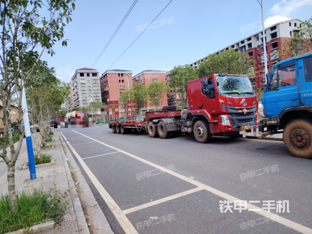 整机右后45°（设备外观及核心部件）